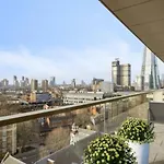 5 Million Pound Luxury Penthouse Tower Bridge Sleeps 8 Private Jacuzzi